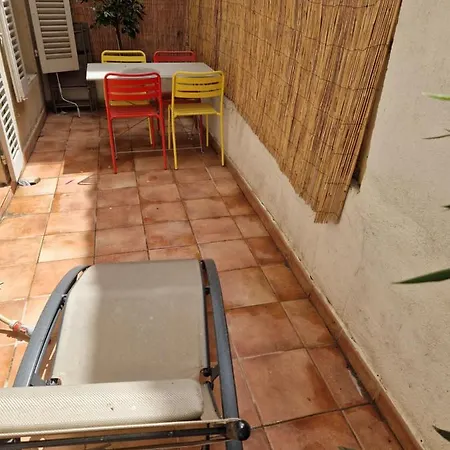 2 Pieces Dans Le Centre Avec Petite Terrasse 3*** Appartement
